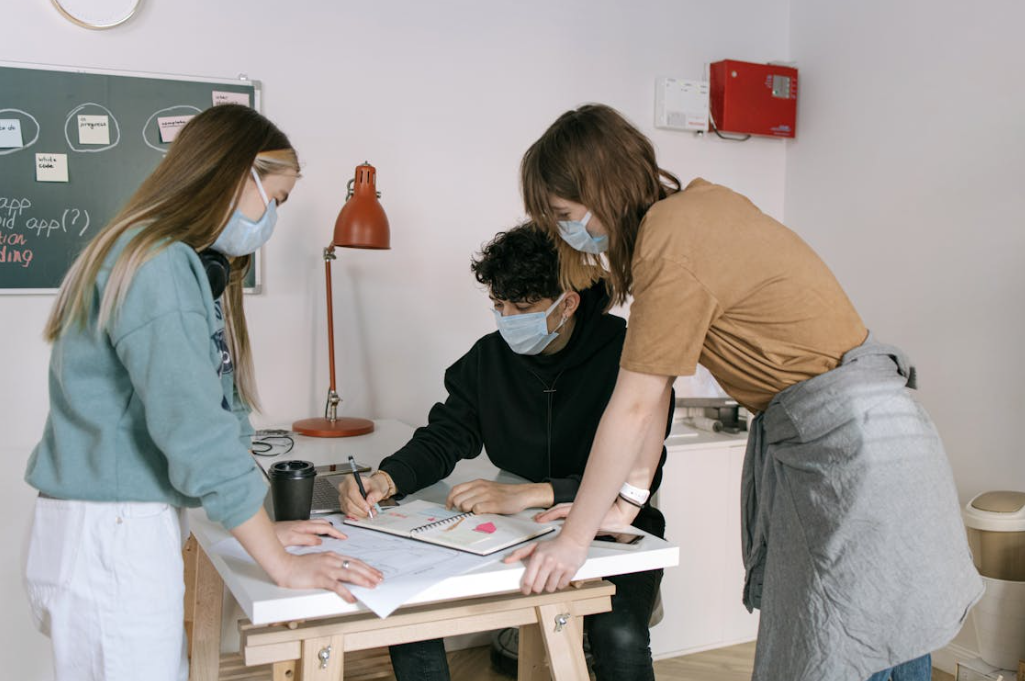 19-year-old entrepreneur hits $41K in 21 days using free pre-sale system from dorm room